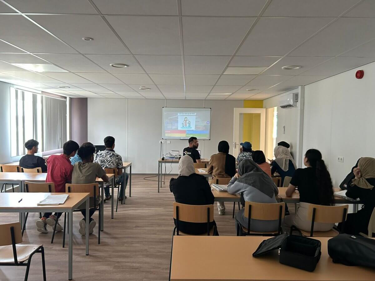 Refugee youth engage in programmes led by De Combibrug
